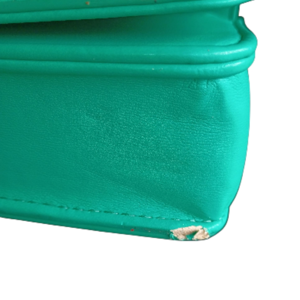 Badgley Mischka Elegant Turquoise Quilted Shoulder Bag - Picture 4 of 5